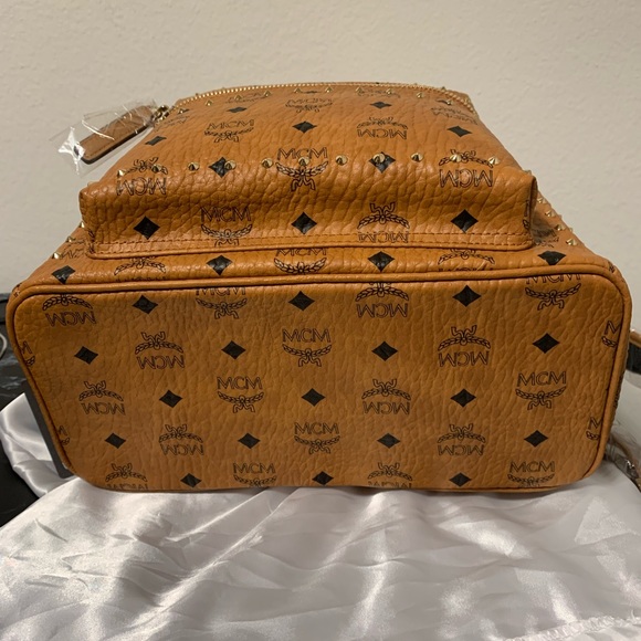 MCM Backpack Cognac Size M ⭐️ New with tags - Picture 6 of 12